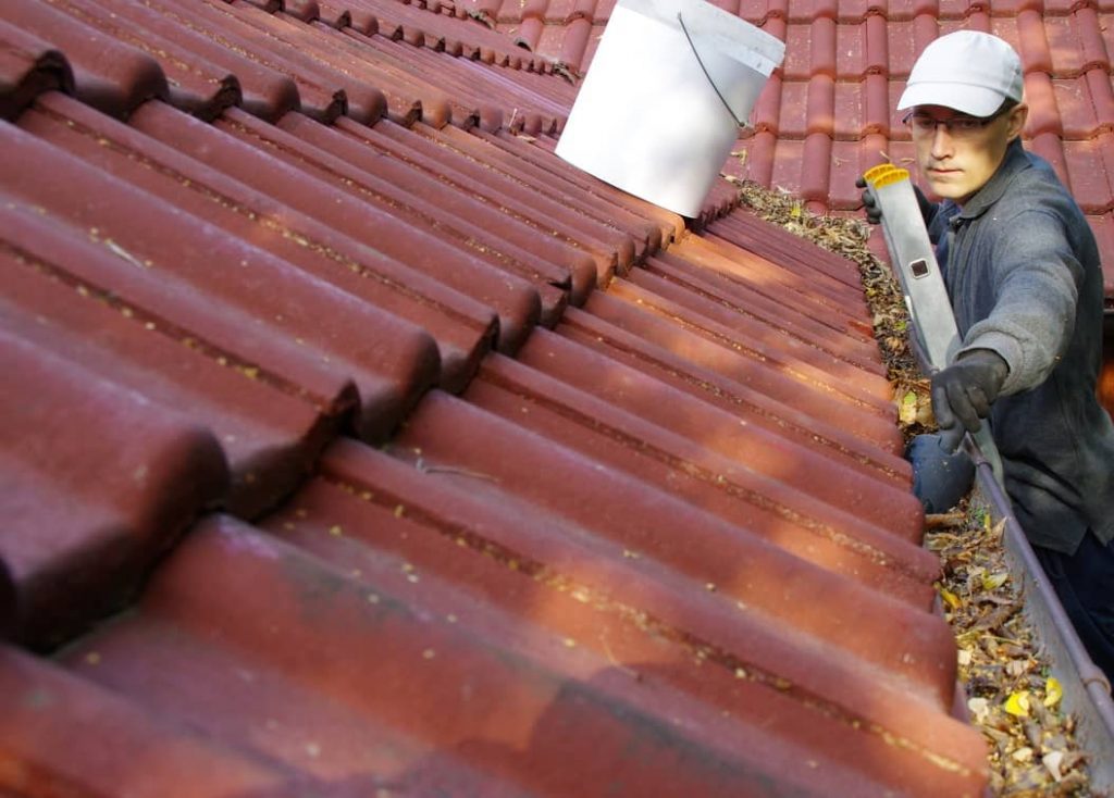 We offer reliable gutter cleaning service in Gainesville, GA! Gutter cleaning service in Gainesville, GA.